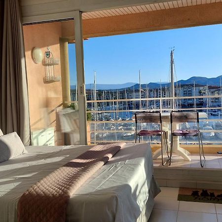 Boutique Apartment Hirondelle Port Fréjus المظهر الخارجي الصورة